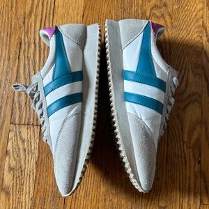 Gola sneakers size 9